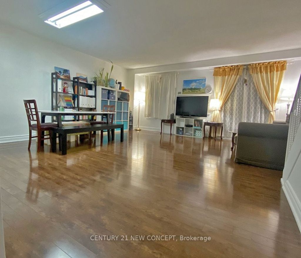 Photo of 119 Henderson Avenue #3, Markham, ON L3T 2L3 (MLS # N12722802)