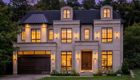 11 Montressor Drive Toronto ON M2P 1Y9