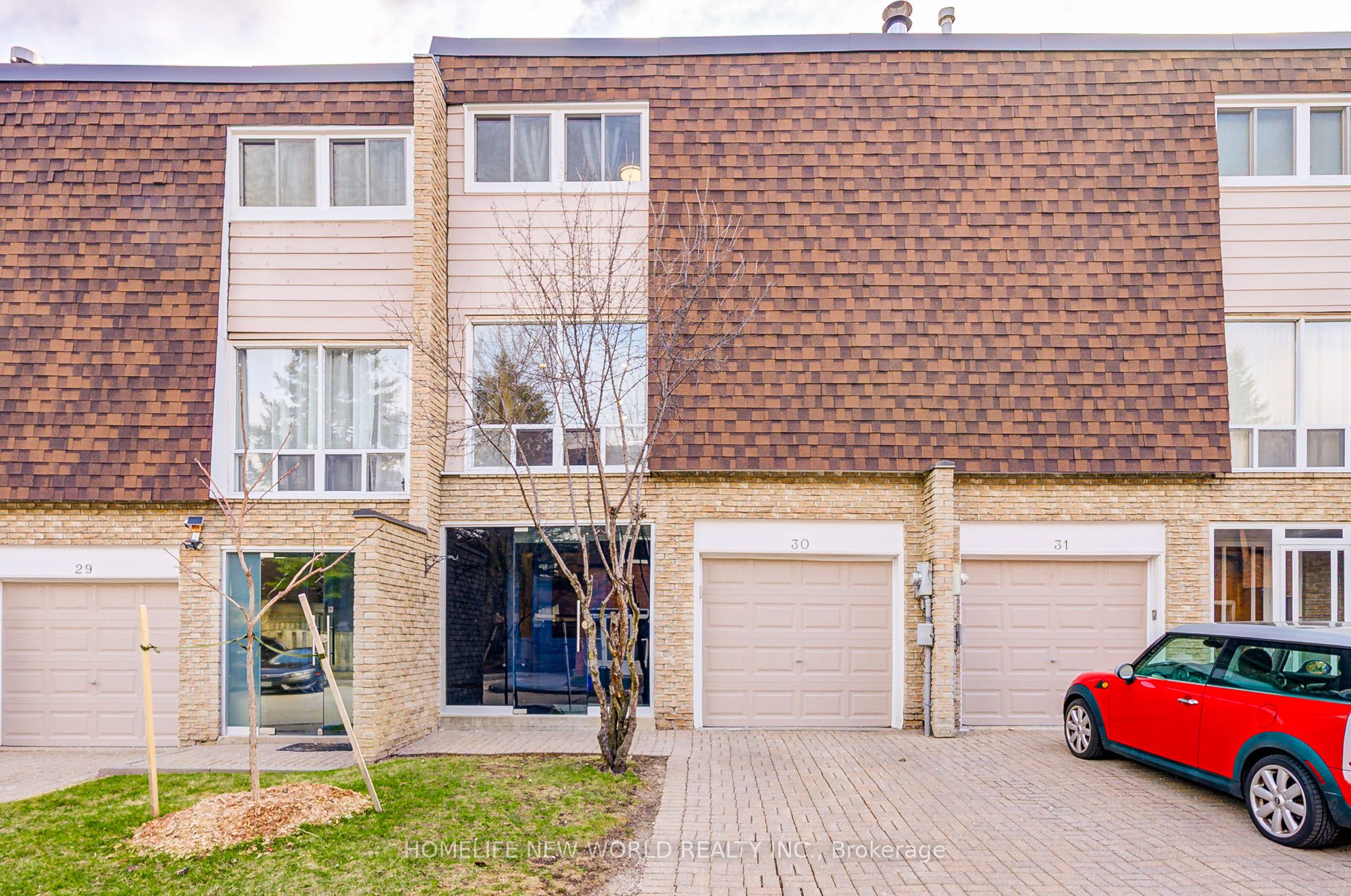 653 Village Parkway 30