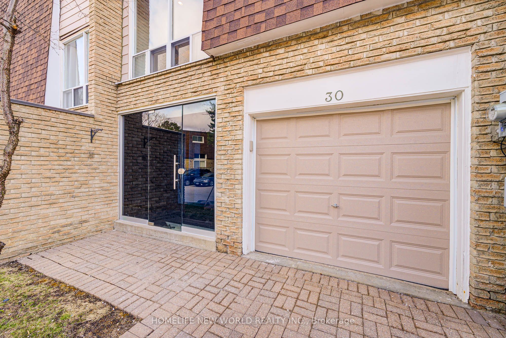 653 Village Parkway 30