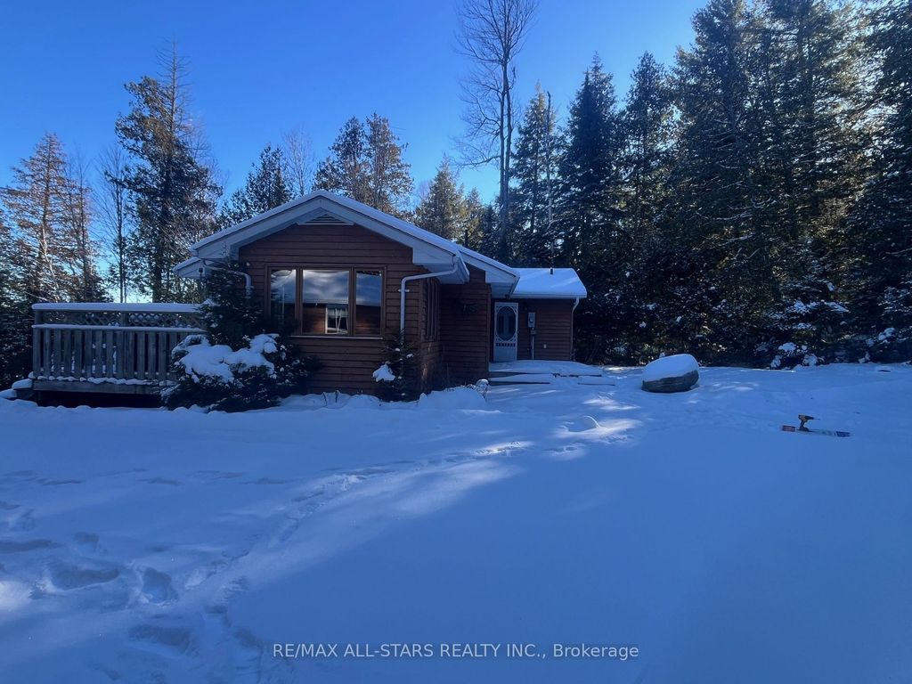 Photo of 268 Pringles Road, South Algonquin, ON K0J 2M2 (MLS # X12645216)