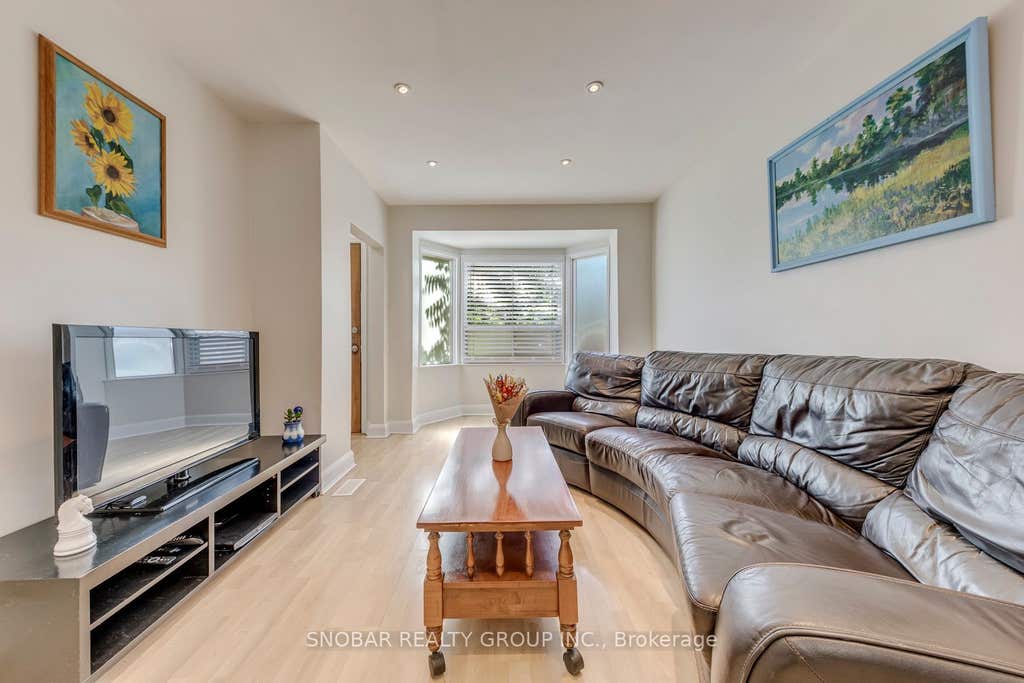 Photo of 40 Dixon Road, Toronto, ON M9P 2L3 (MLS # W13693836)
