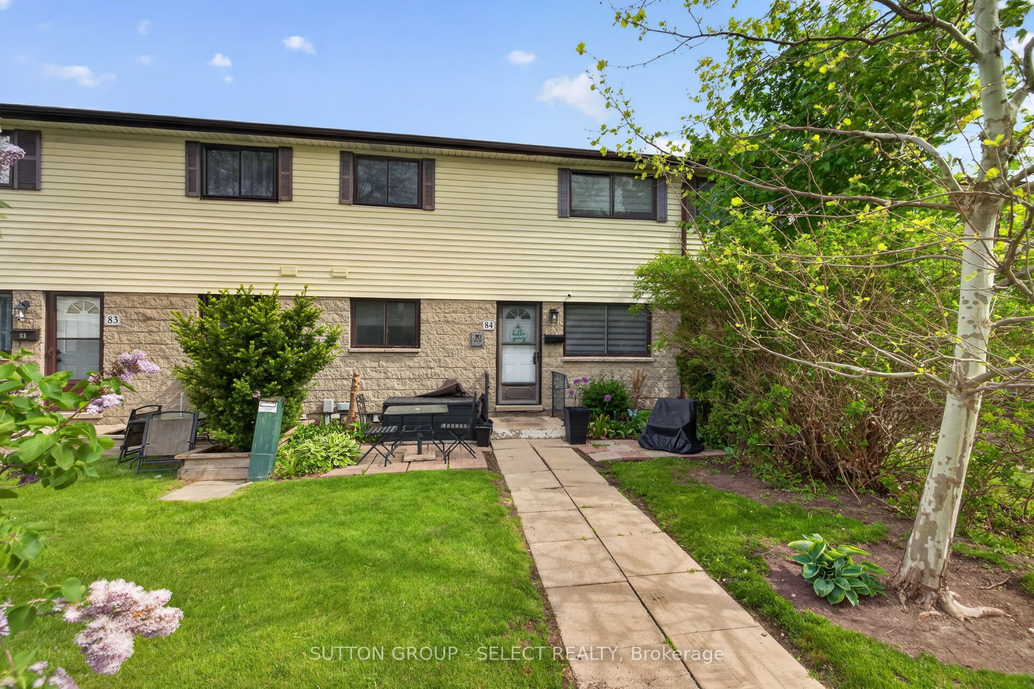 Photo 1 of 23 — 825 Dundalk Drive 84, London South, ON N6C 3V6