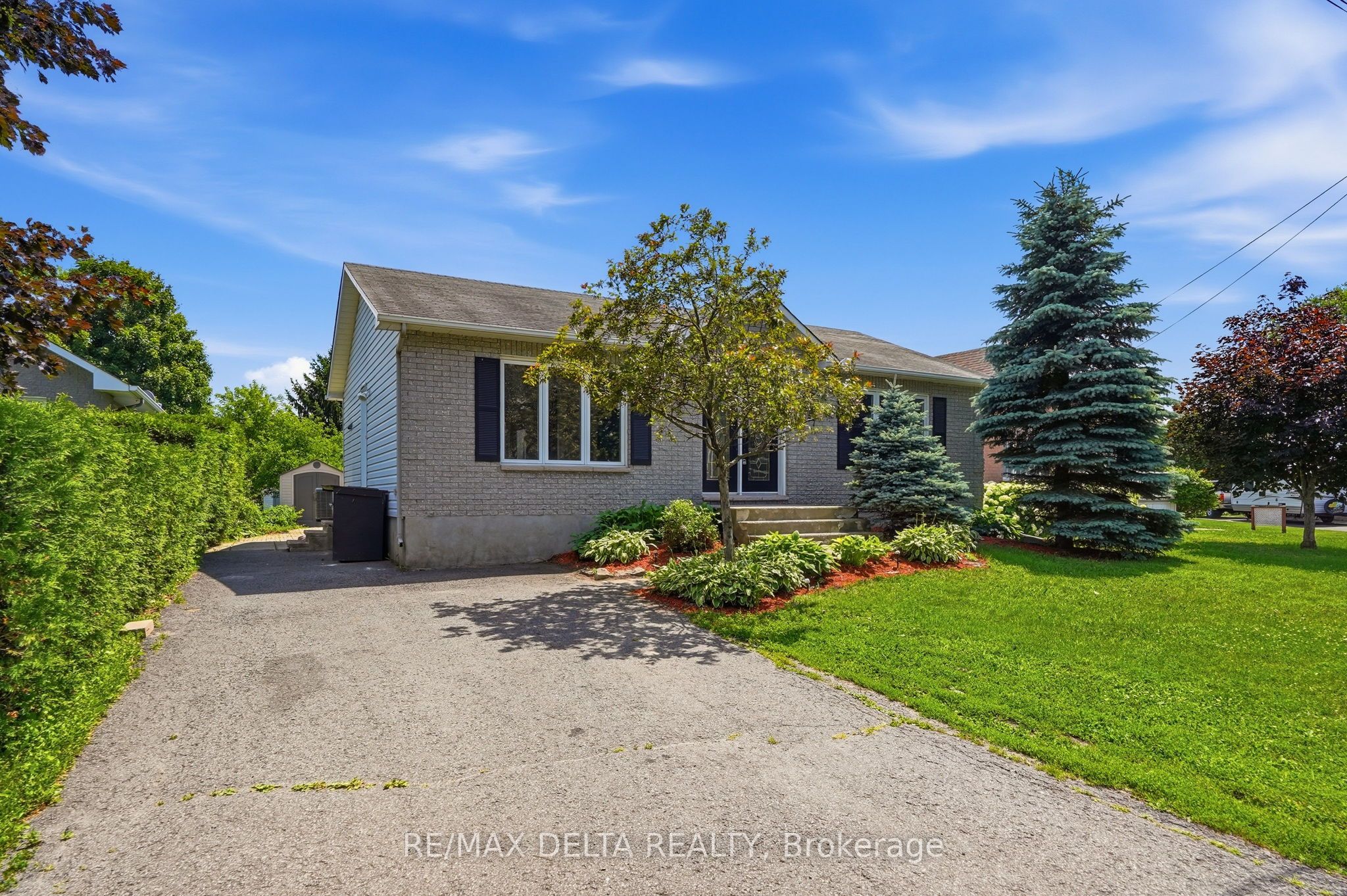 Photo 1 of 32 — 687 Ste-Marie Street, Casselman, ON K0A 1M0