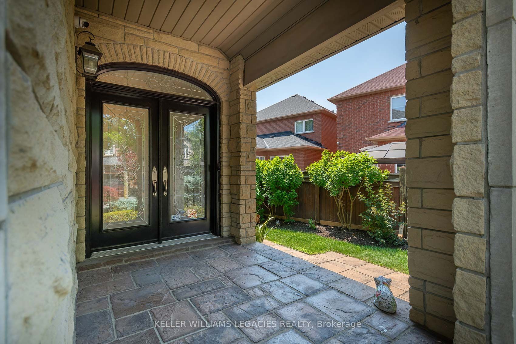 11 Grapevine Drive