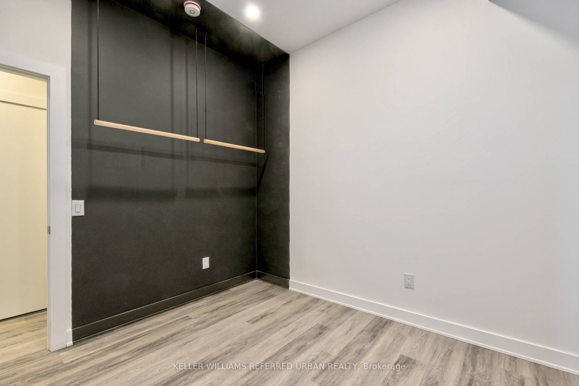 653 Manning Avenue Unit2