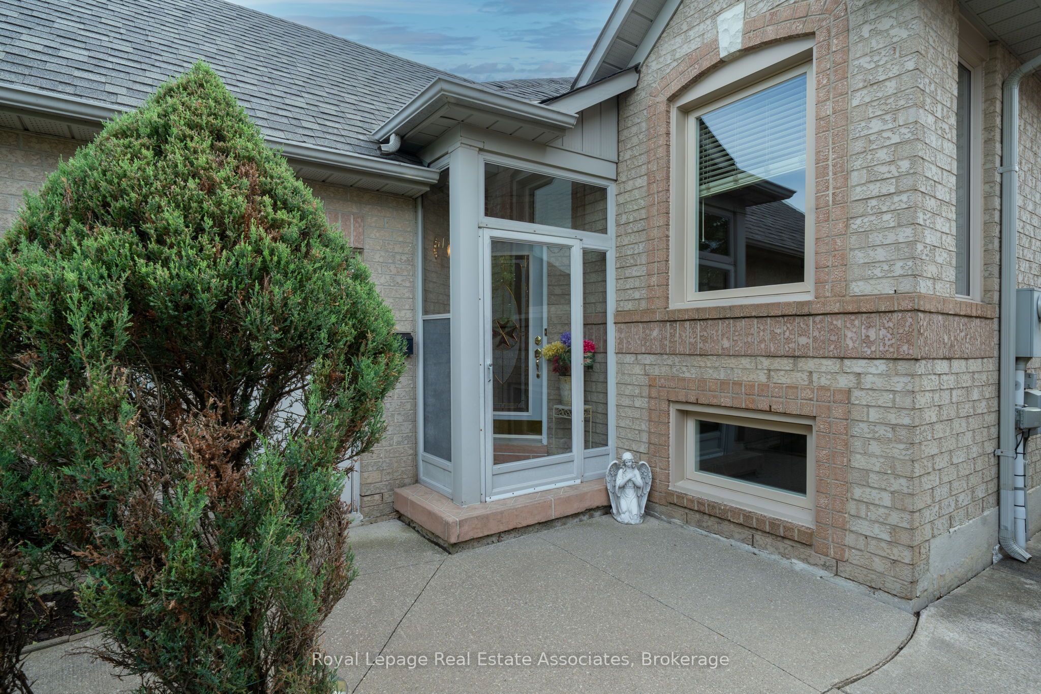 52 Royal Orchard Drive