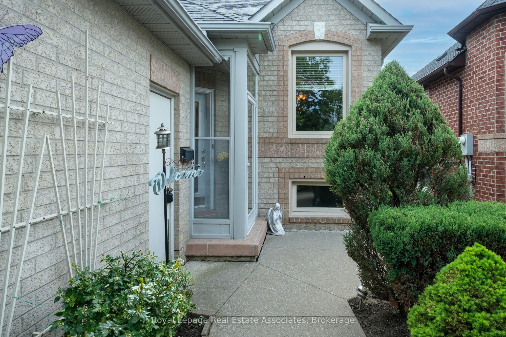 52 Royal Orchard Drive