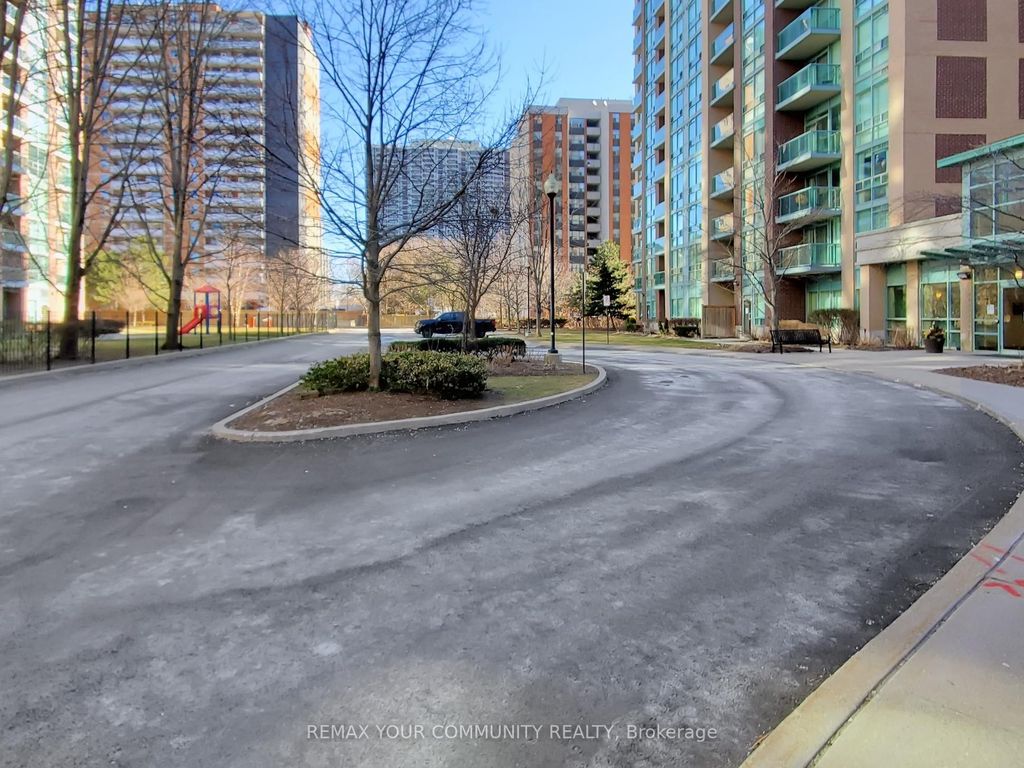 Photo of 7 Michael Power Place #1002, Toronto, ON M9A 0A4 (MLS # W12925756)