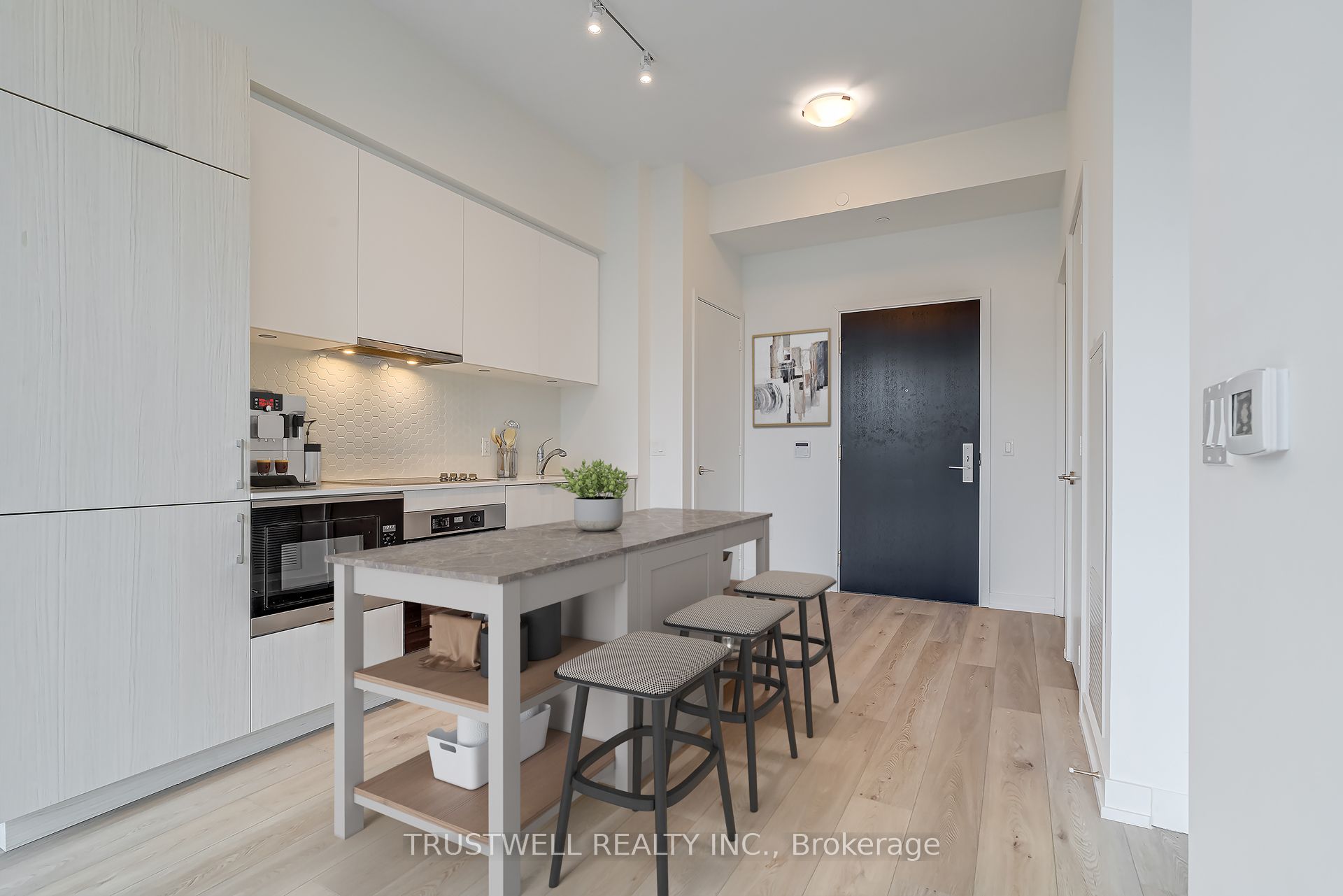 158 Front Street E 1004
