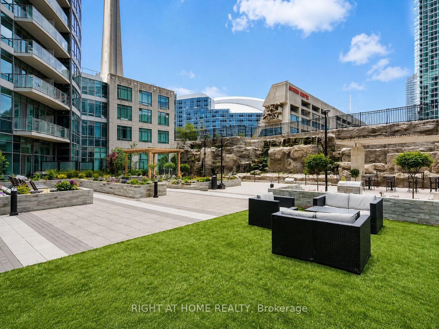 361 Front Street W 3602