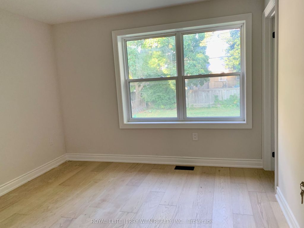 Photo of 38 Thorncroft Crescent, Ajax, ON L1S 2S2 (MLS # E12809730)