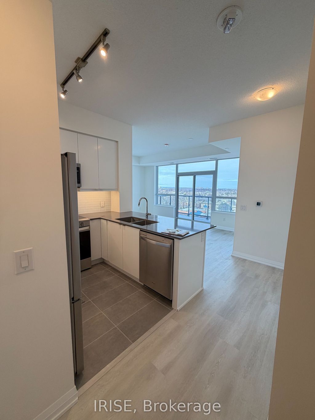 Photo of 3270 Sheppard Avenue E #1129, Toronto, ON M1T 3K3 (MLS # E12864410)