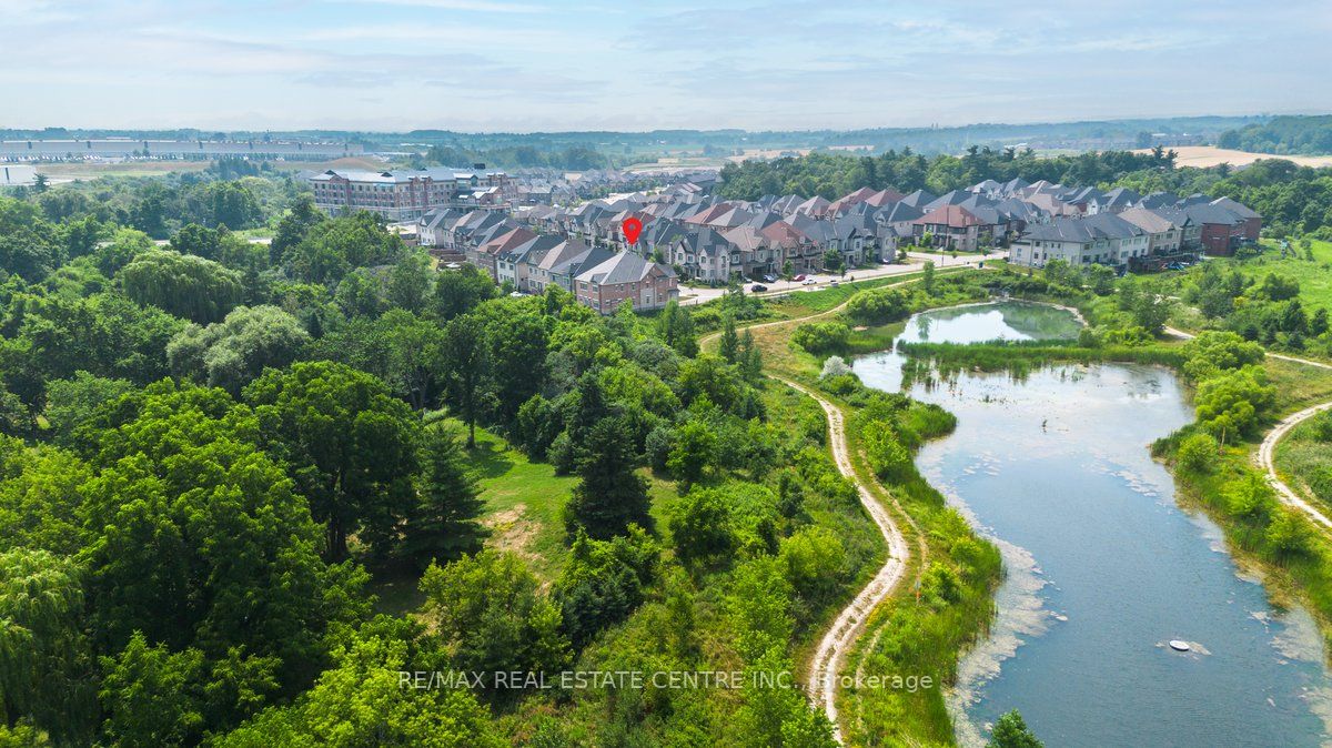 22 Malaspina Close N