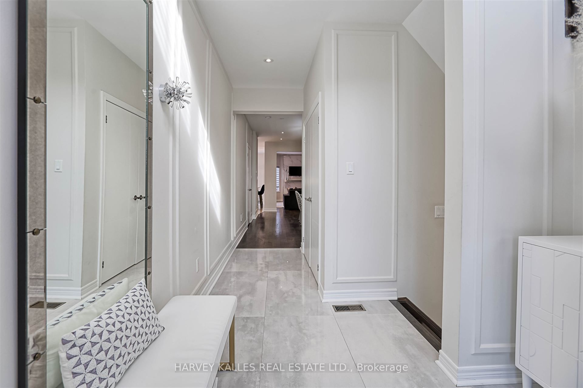 36 Canyon Gate Crescent