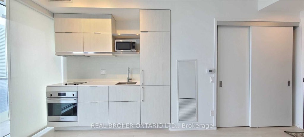 Photo of 197 Yonge Street #1608, Toronto, ON M5B 0C1 (MLS # C13546534)