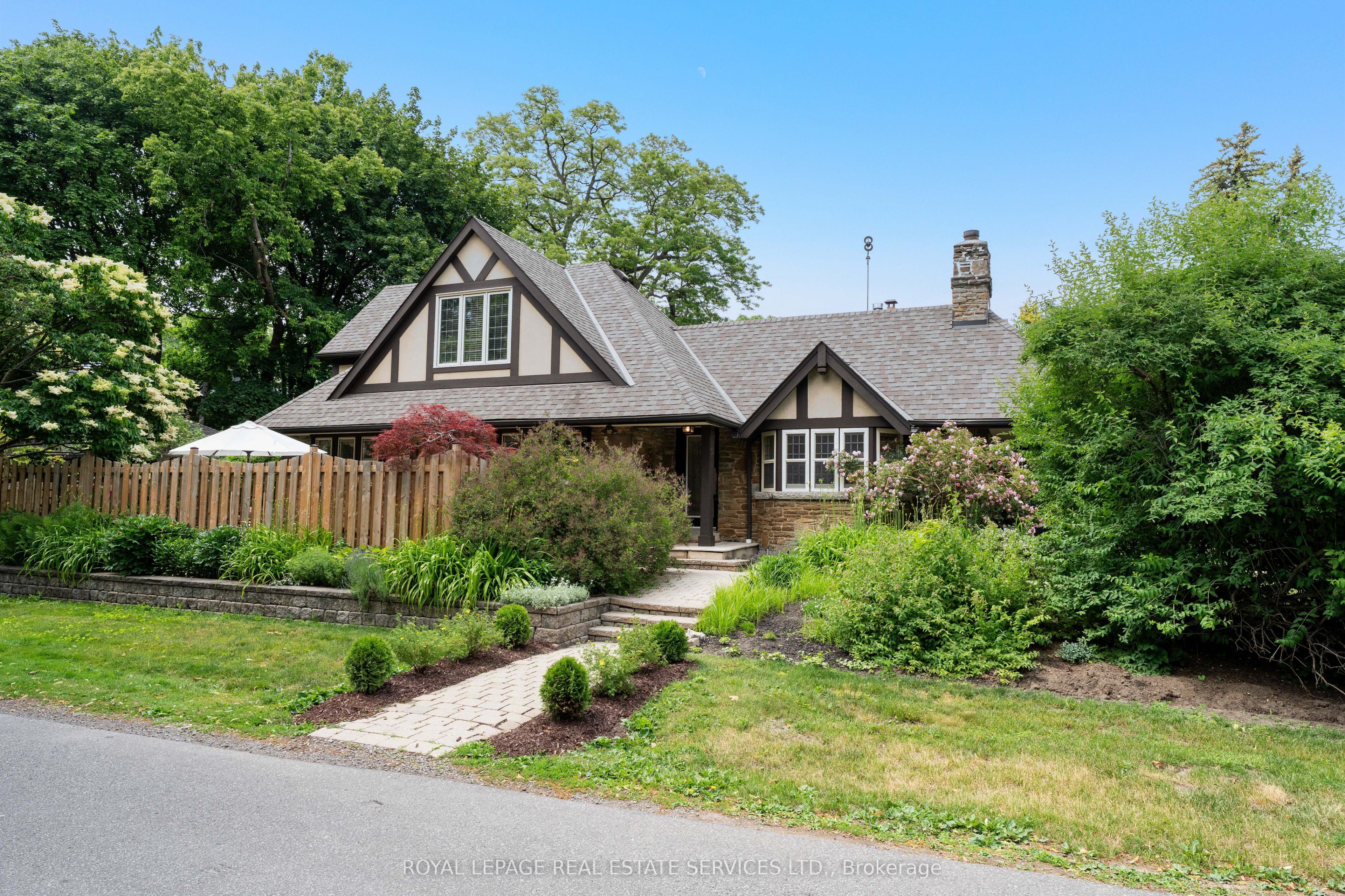 50 Brentwood Road S