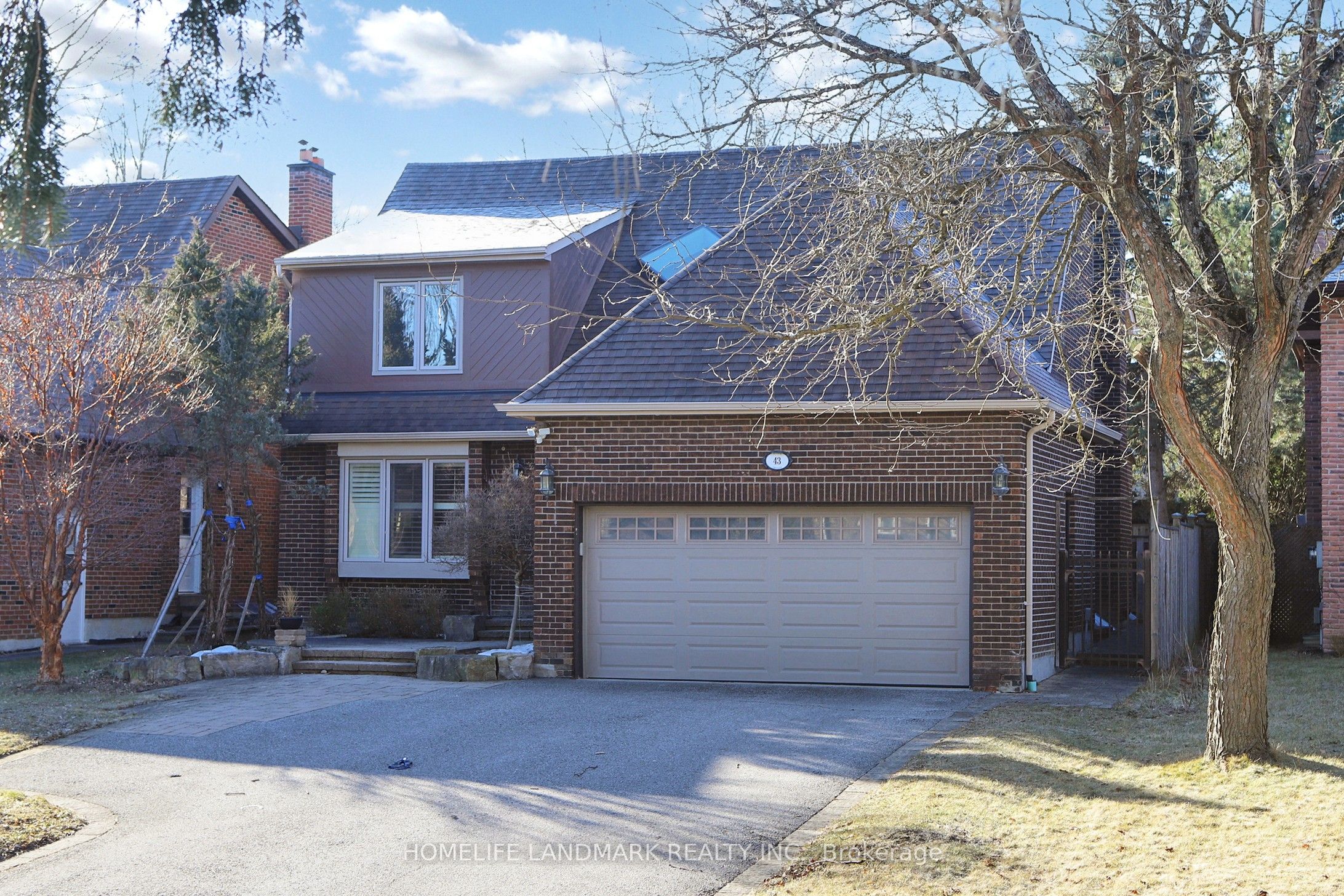 43 Pennock Crescent