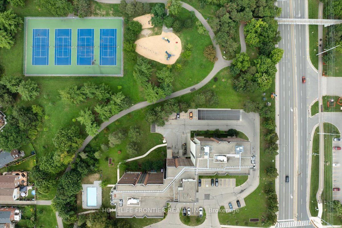 2301 Derry Road W 605