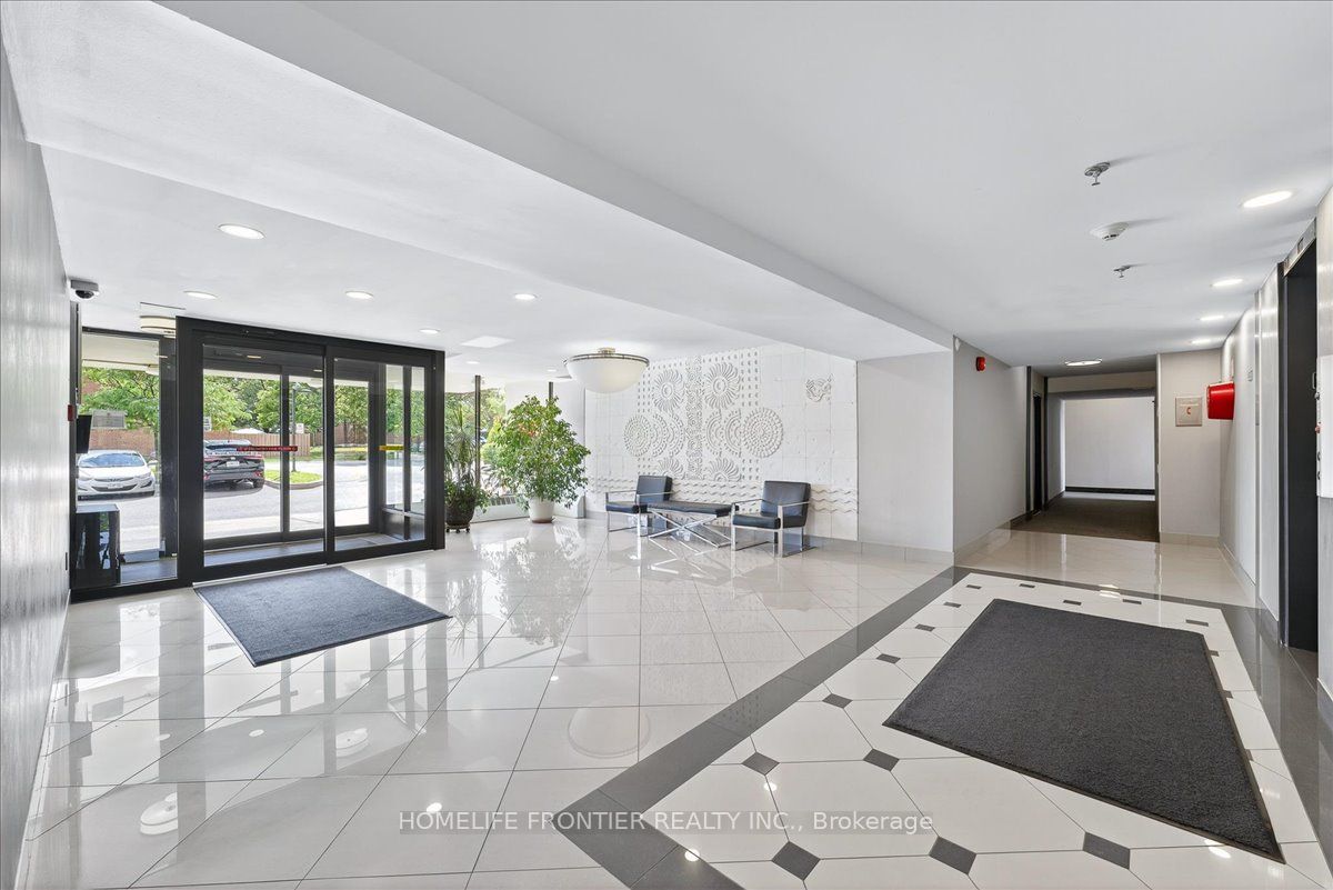 2301 Derry Road W 605