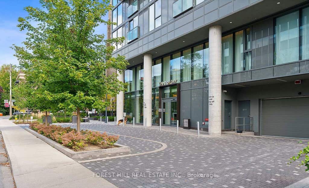 Photo of 99 Foxbar Road #506, Toronto, ON M4V 2G5 (MLS # C13465550)