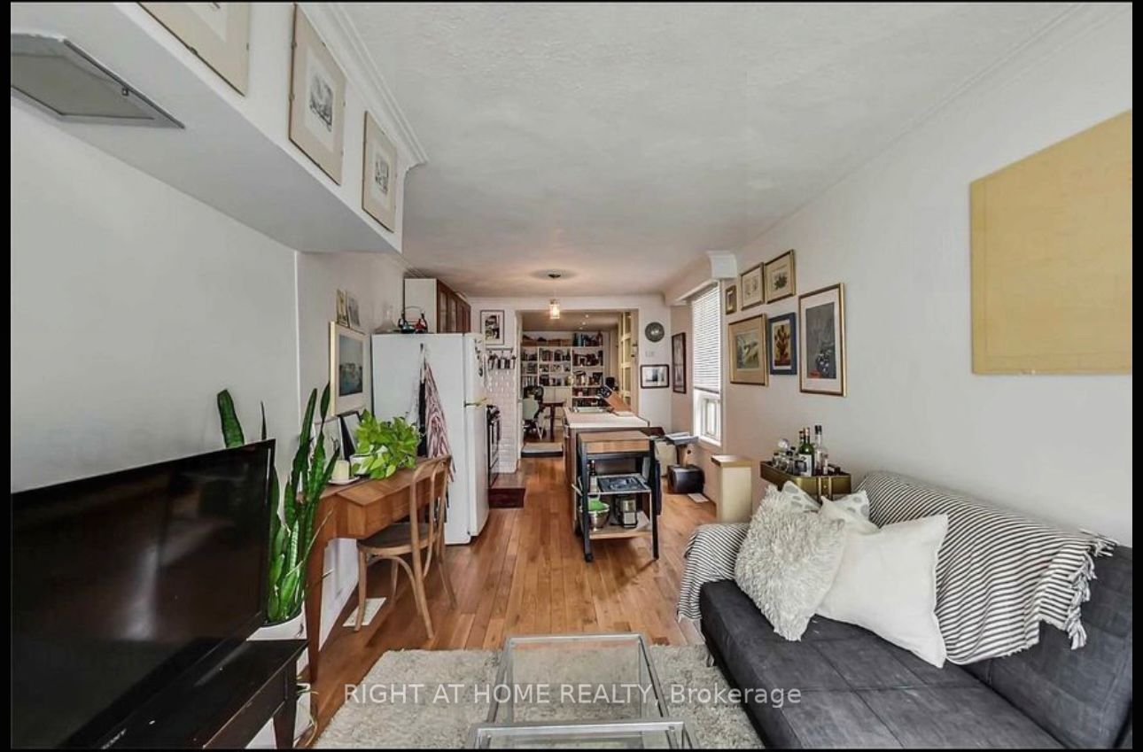 50 Shirley Street W