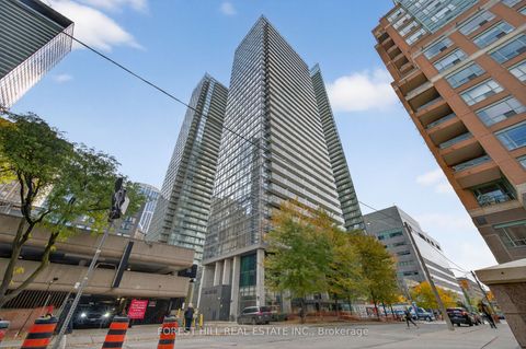 37 Grosvenor Street 3109 Toronto ON M4Y 3G5