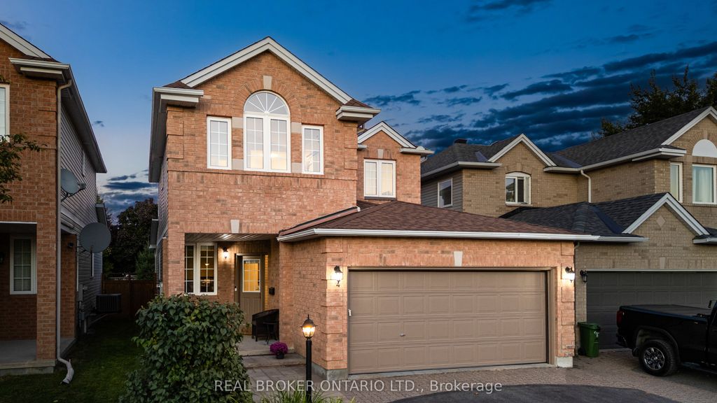 Photo of 4 Totteridge Avenue, Barrhaven, ON K2J 5G2 (MLS # X12803982)