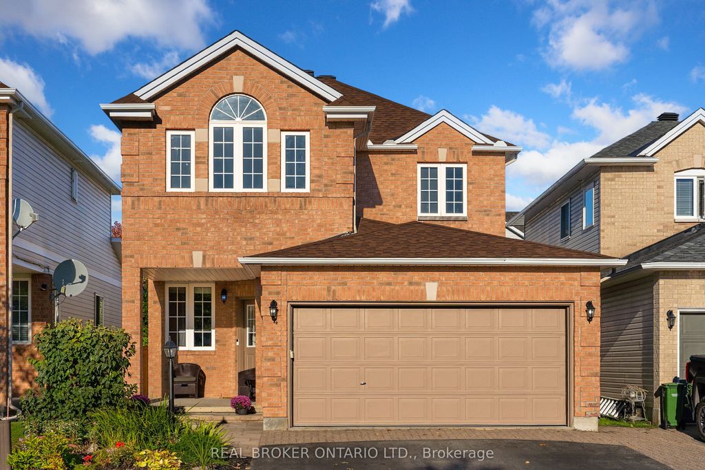 Photo of 4 Totteridge Avenue, Barrhaven, ON K2J 5G2 (MLS # X12803982)