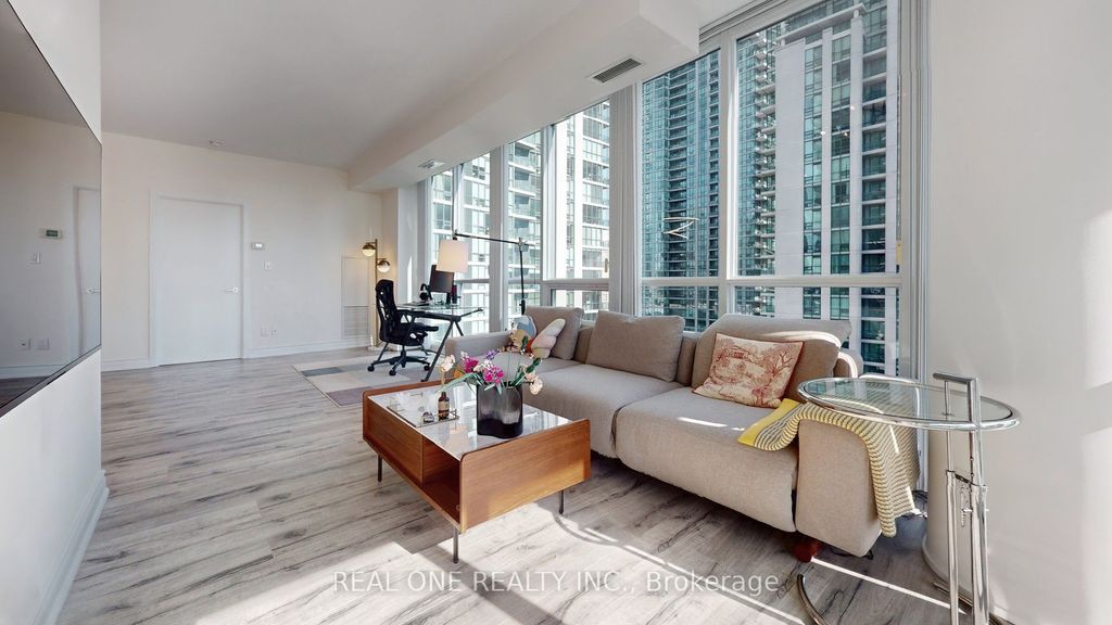 Photo of 33 Bay Street #1708, Toronto, ON M5J 2Z3 (MLS # C12451085)