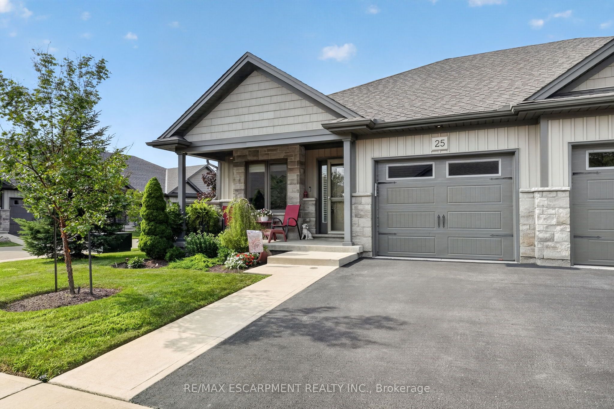 25 Richard Crescent