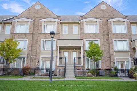 Photo of 3185 Boxford Crescent #7, Mississauga, ON L5M 0X1 (MLS # W12408537)