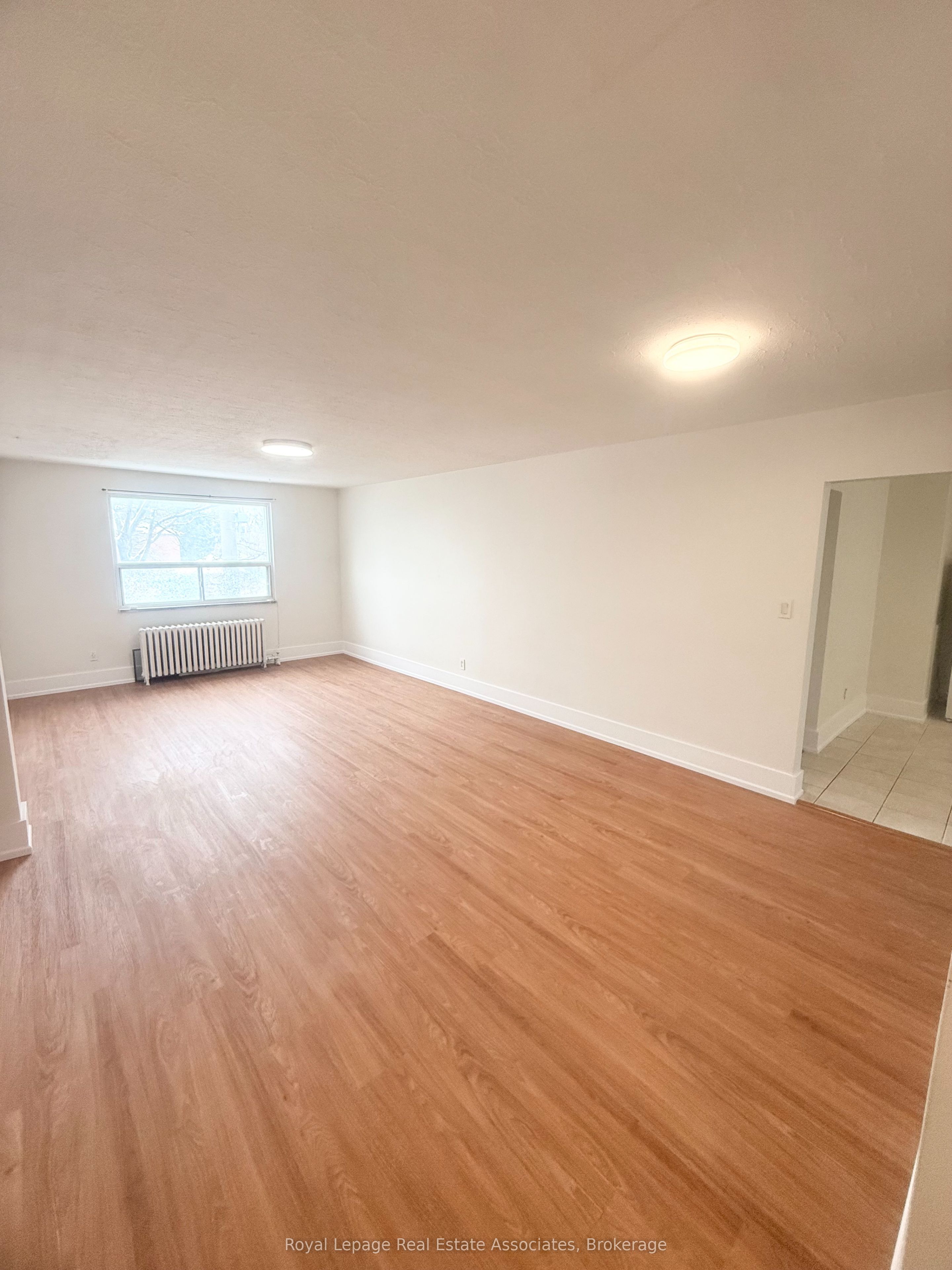 237 Lakeshore Road E 3