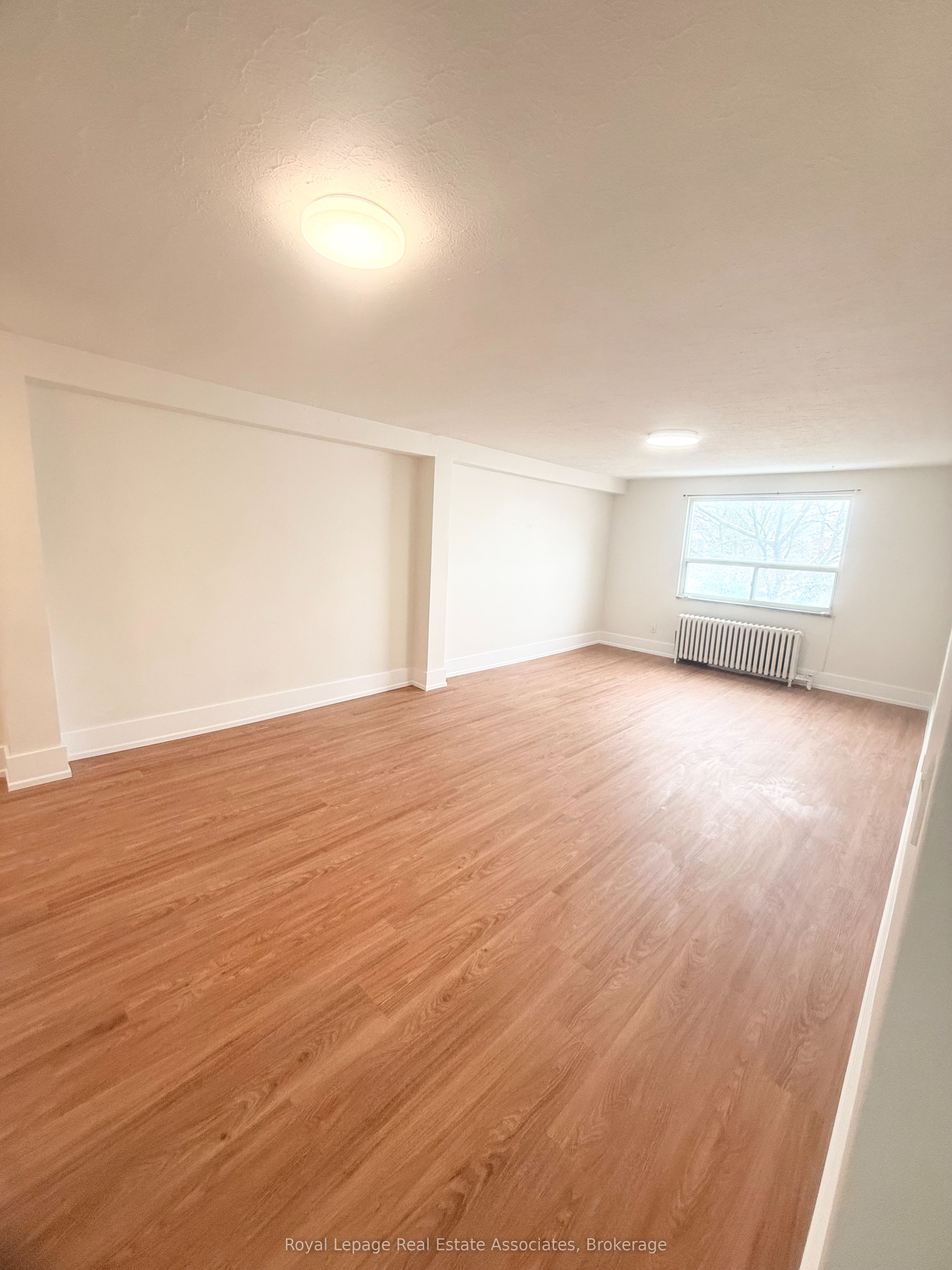 237 Lakeshore Road E 3