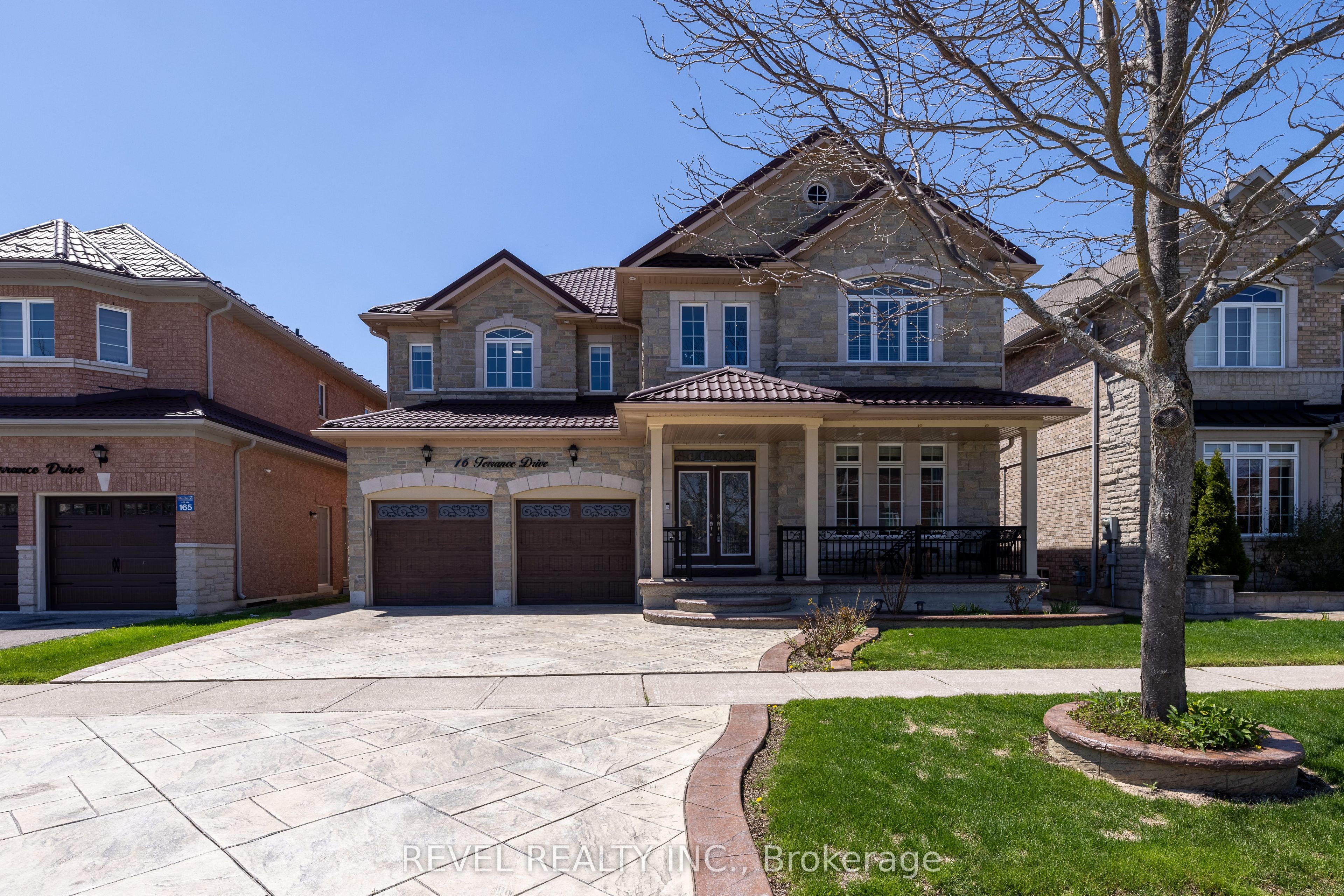 16 Terrance Drive Main