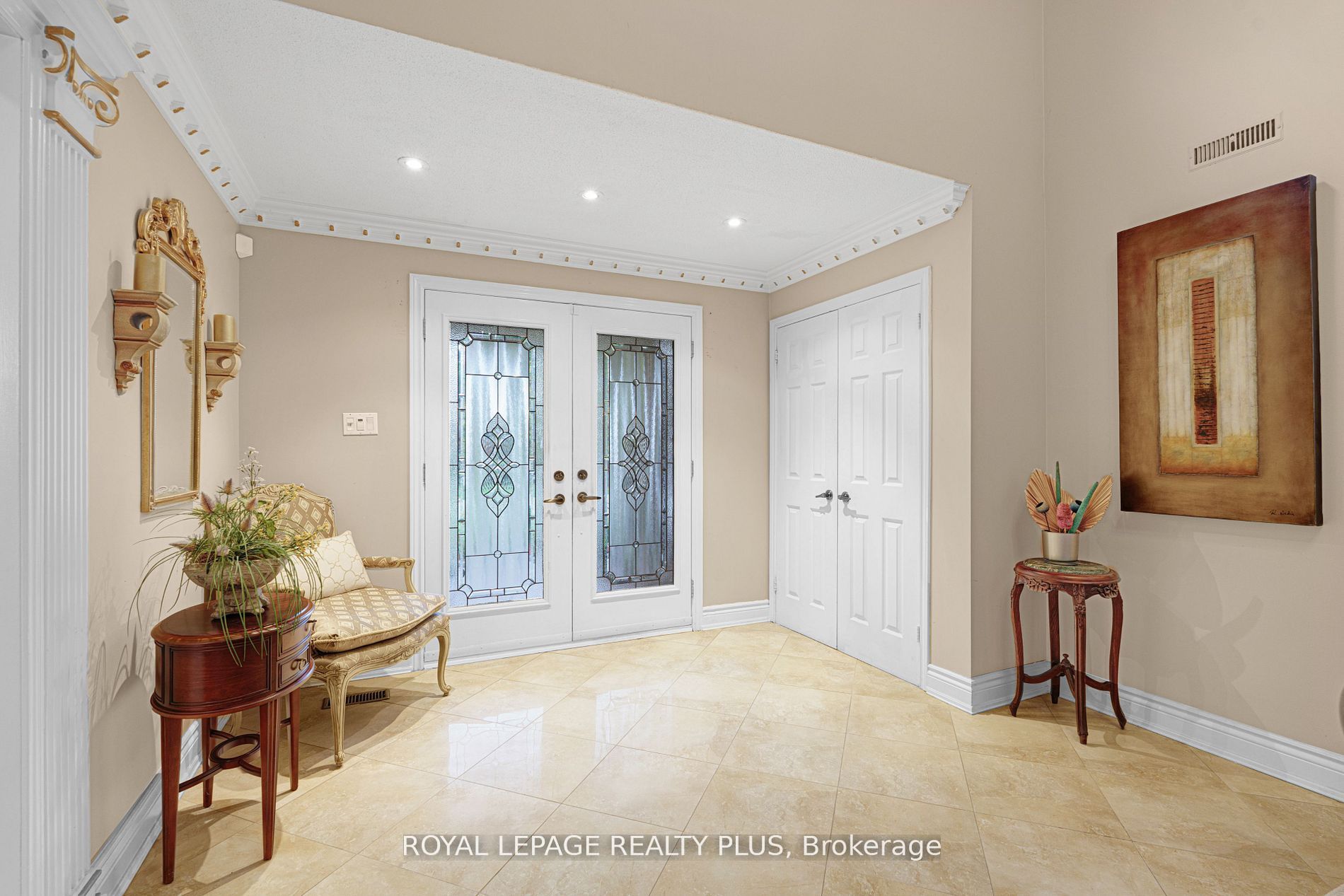 1760 Featherston Court