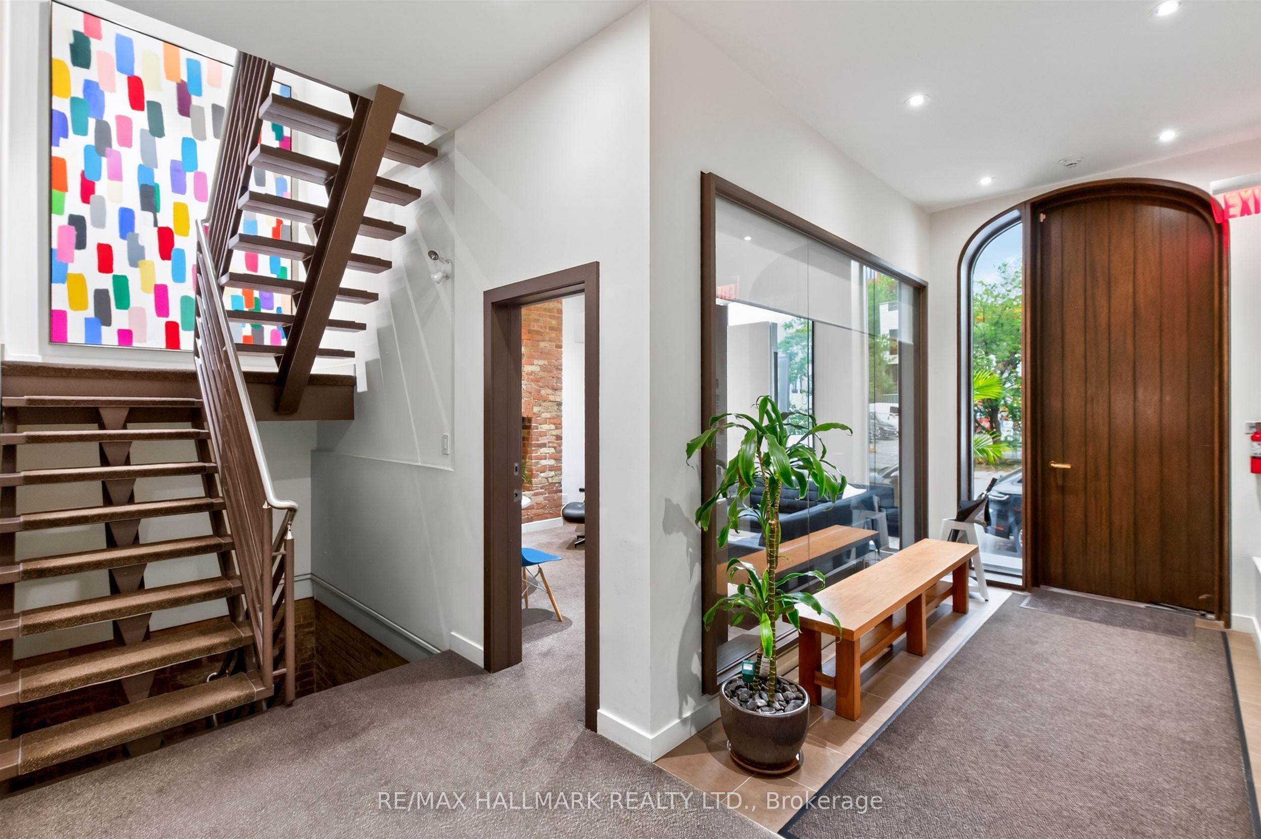 3 Rowanwood Avenue E