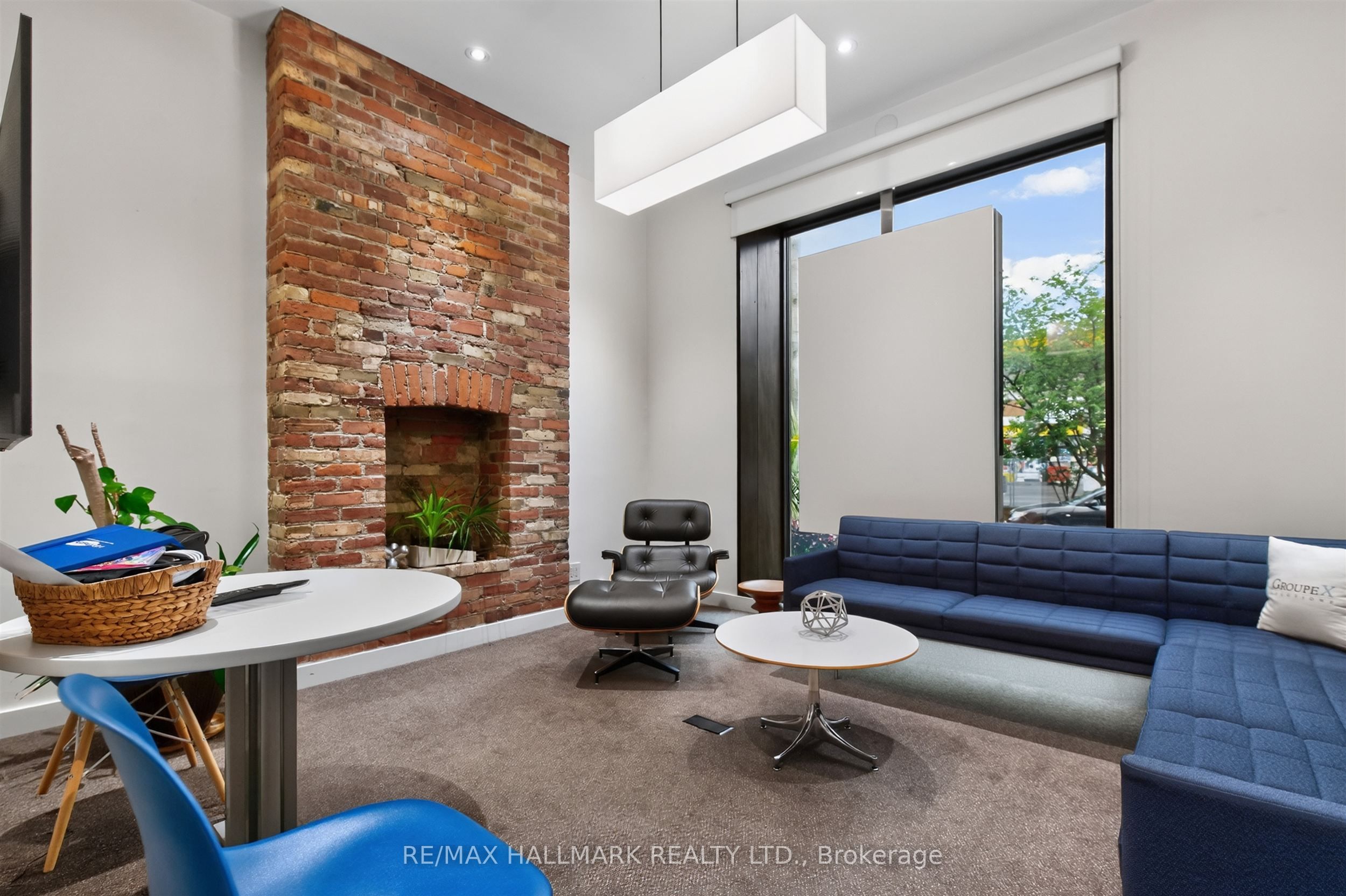 3 Rowanwood Avenue E