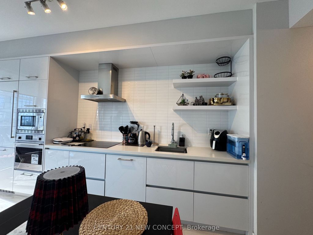 Photo of 2221 Yonge Street #4206, Toronto, ON M4S 0B8 (MLS # C12841618)