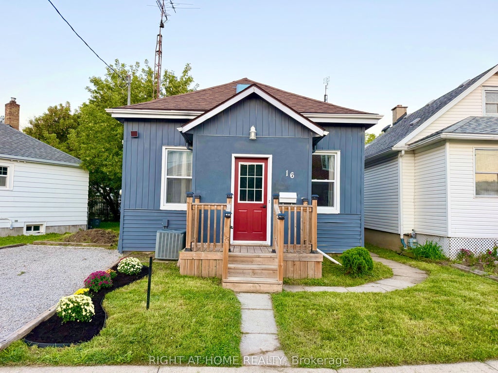 Photo of 16 East Street, St. Catharines, ON L2R 3Y8 (MLS # X13874870)