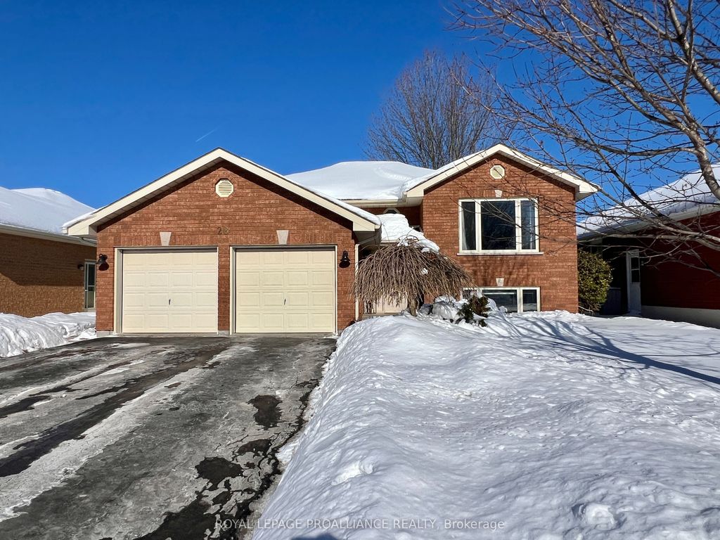Photo of 28 Oak Ridge Boulevard, Belleville, ON K8N 5W1 (MLS # X12750782)