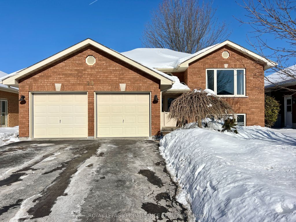 Photo of 28 Oak Ridge Boulevard, Belleville, ON K8N 5W1 (MLS # X12750782)