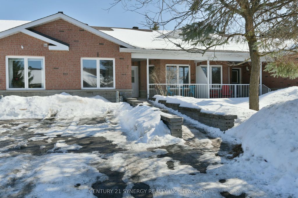 Photo of 7 Weaver Crescent, Kanata, ON K2K 3E1 (MLS # X12853368)