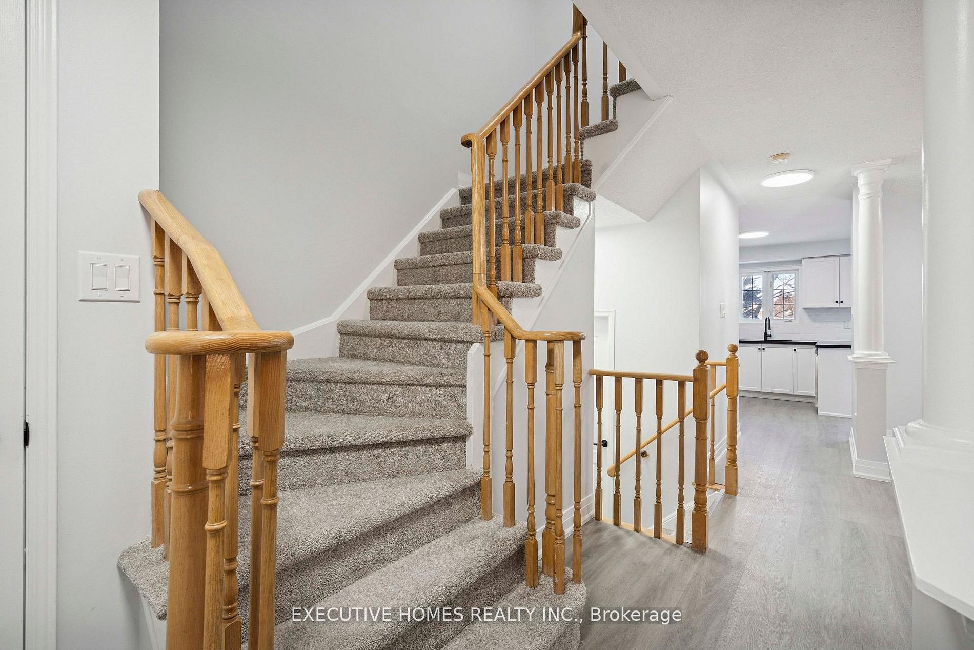 2665 Thomas Street 60