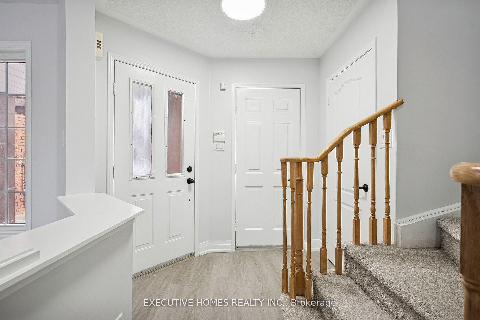 2665 Thomas Street 60