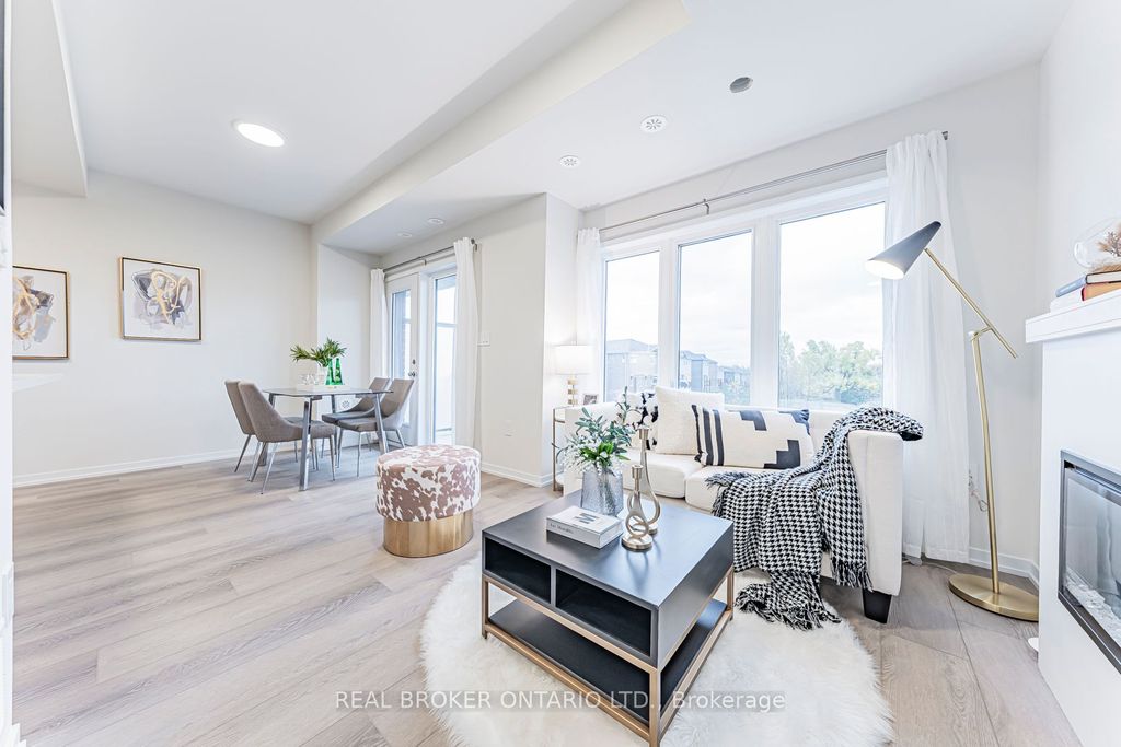 Photo of 152 Matawin Lane, Richmond Hill, ON L4B 0H8 (MLS # N13524024)