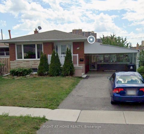 38 Summerfield Crescent Toronto ON M9C 3X3