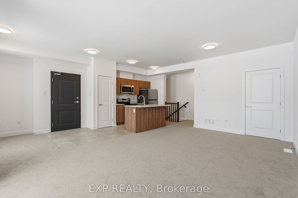 Photo of 1007 Silhouette Private, Barrhaven, ON K2J 4S3 (MLS # X12742376)