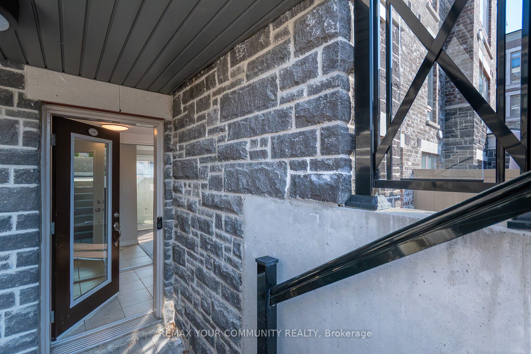 15 Westmeath Lane 2909