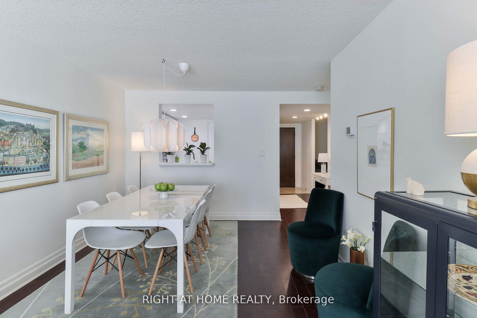 225 Davenport Road 402
